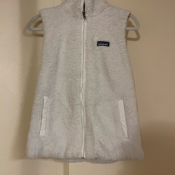 Patagonia Off-White Fleece Vest - Picture 2 of 5